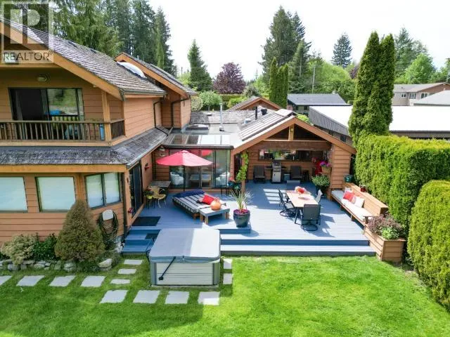 5366 MANSON AVE, Powell River, British Columbia V8A3P4