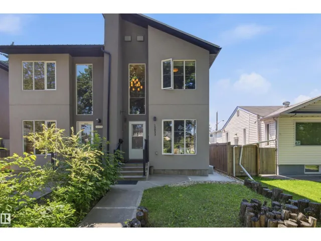 10833 63 AV NW, Edmonton, Alberta T6H1P9
