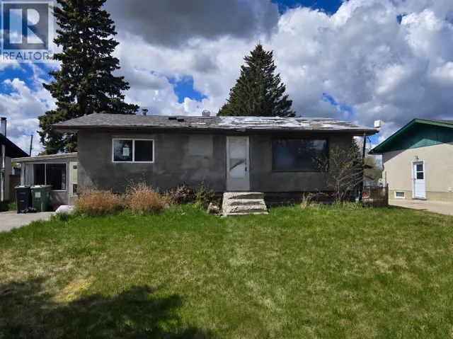 5008 56 Street, Rocky Mountain House, Alberta T4T1E8
