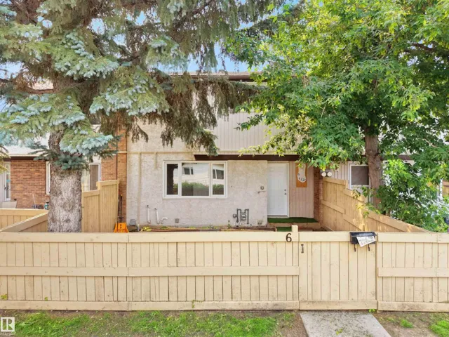 #6 14220 80 ST NW, Edmonton, Alberta T5C1L6