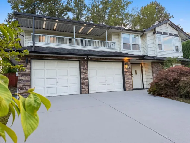 11411 WELLINGTON CRESCENT, Surrey, British Columbia V3R9H1