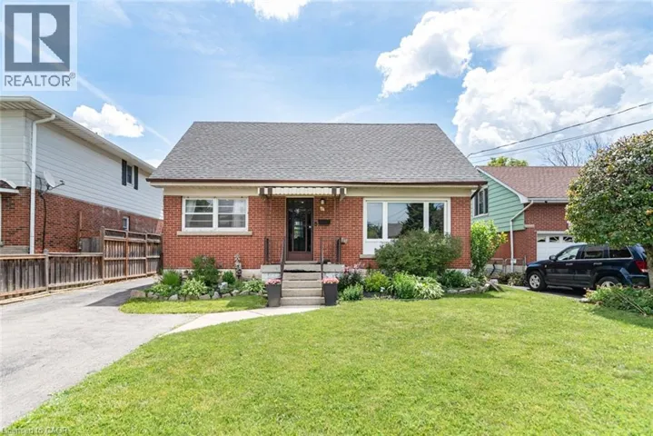 43 WYNGATE Avenue, Stoney Creek, Ontario L8G1T3