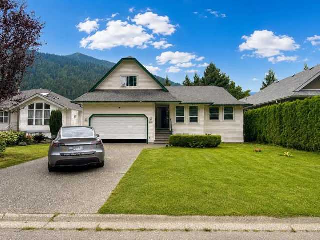 314 MIAMI RIVER DRIVE, Harrison Hot Springs, Harrison Hot Springs, British Columbia V0M1K0