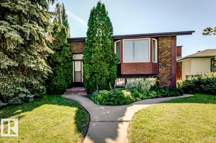 5811 92 AV NW, Edmonton, Alberta T6B2G9