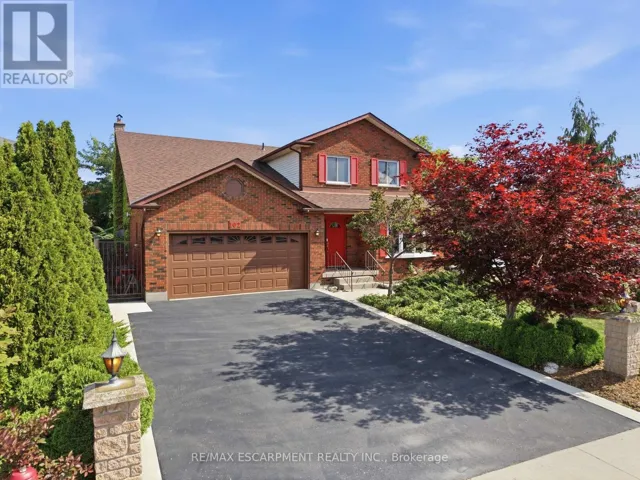 102 TRENHOLME CRESCENT, Hamilton (Trenholme), Ontario L8W2L6