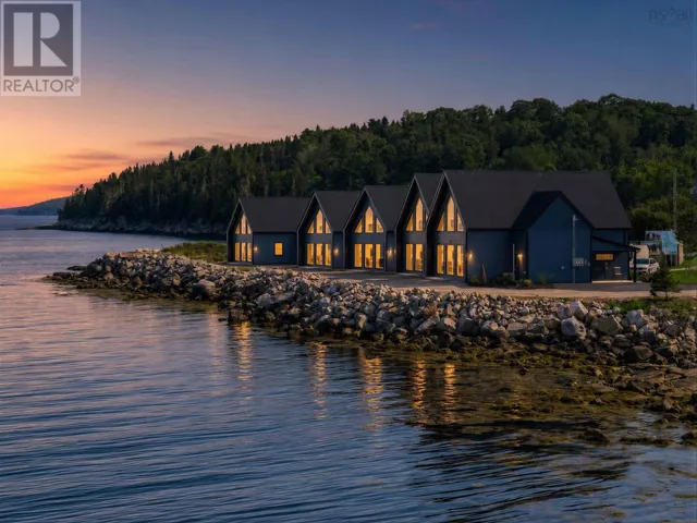 16 Compass Cove Court, Fox Point, Nova Scotia B0J1T0