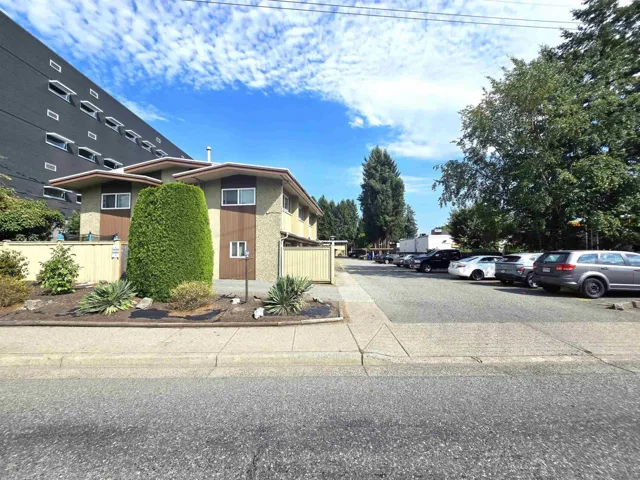 11 2048 MCCALLUM ROAD, Abbotsford, British Columbia V2S3N4