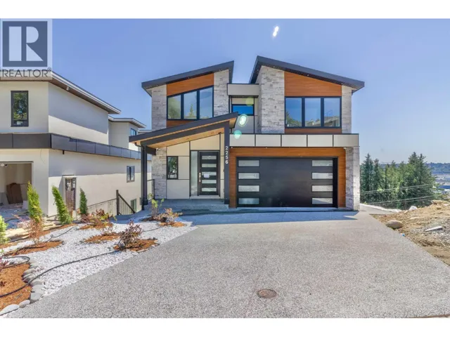 2256 MONASHEE COURT, Coquitlam, British Columbia V3K6P7