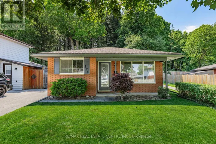 120 ARROWHEAD CRESCENT, Kitchener, Ontario N2P1B9