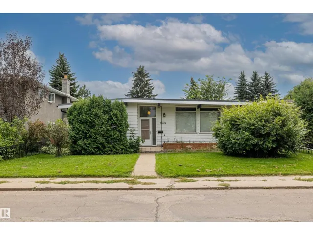 12107 40 AV NW, Edmonton, Alberta T6J0S4