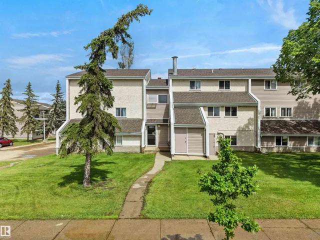 #4 3851 76 ST NW, Edmonton, Alberta T6K2P9