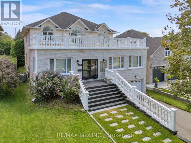 109 ELIZABETH STREET, Oshawa (McLaughlin), Ontario L1J8H3