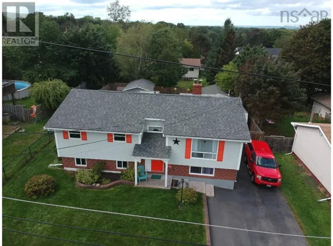 82 Campbell Road, Kentville, Nova Scotia B4N1Y3