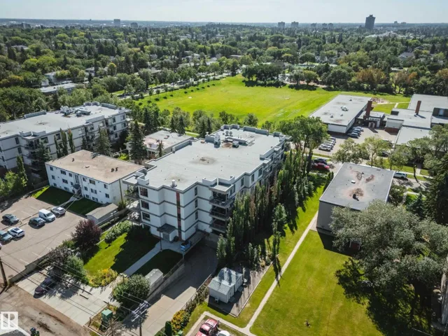 #105 11140 68 AV NW, Edmonton, Alberta T6H0L4