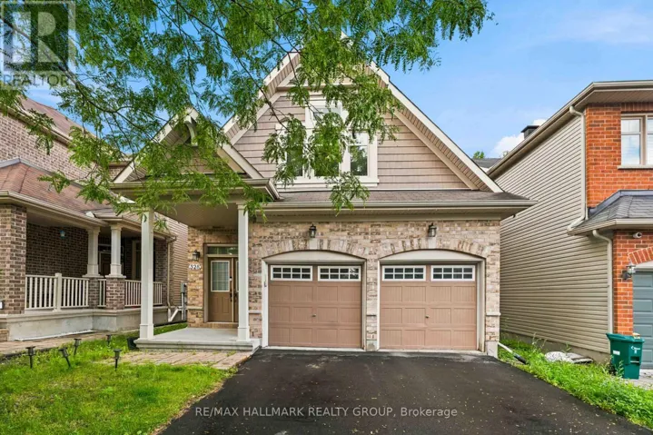 328 LAUGHLIN CIRCLE, Ottawa, Ontario K2T0E1