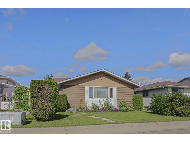 11440 144 AV NW, Edmonton, Alberta T5X1L8