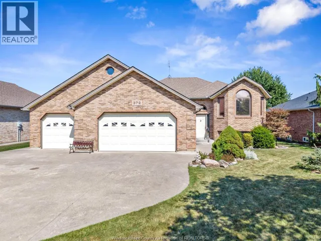 372 EAST PUCE RIVER ROAD, Lakeshore, Ontario N8L0C6