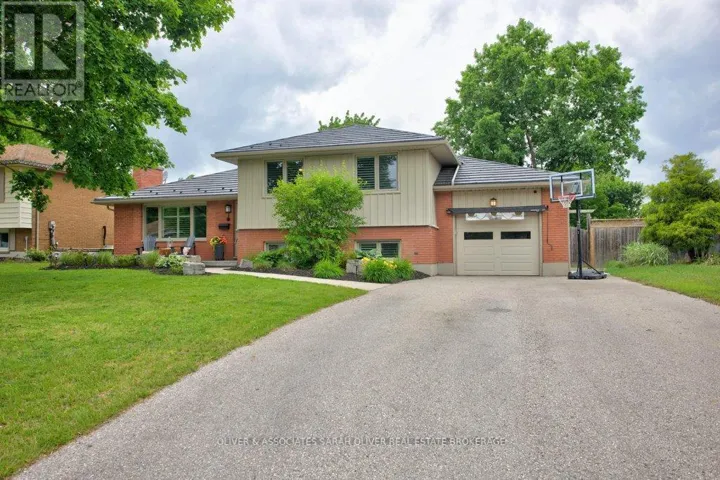 24 FIELD ROAD, London South (South V), Ontario N6P1C5