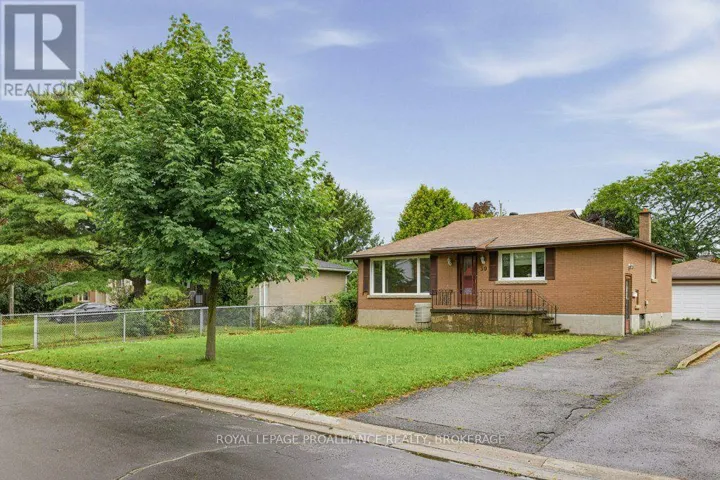 59 CAMPBELL CRESCENT, Kingston (Central City West), Ontario K7M1Z6