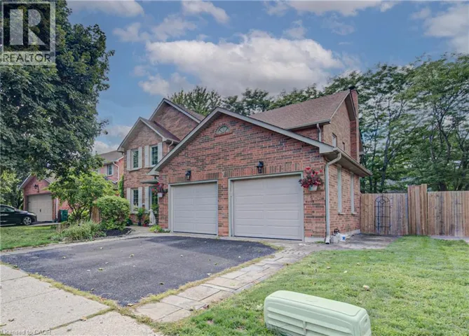 7 STOCK Court, Cambridge, Ontario N3C3R4