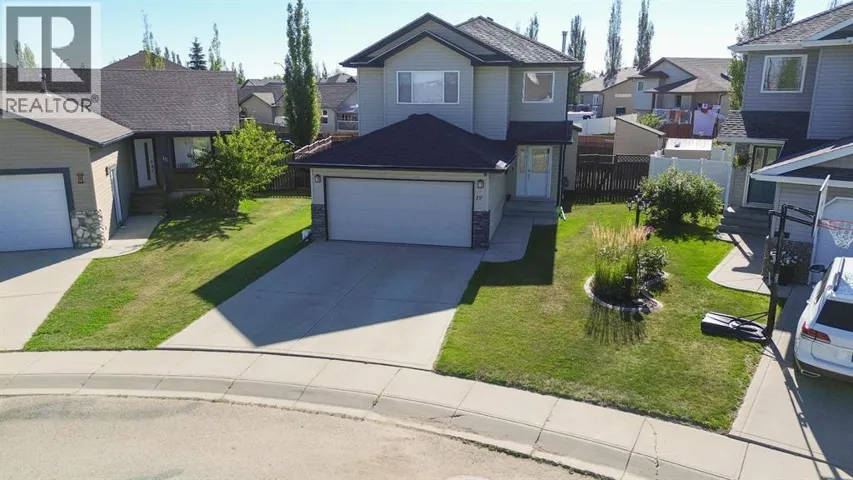 19 Oldring Crescent, Red Deer, Alberta T4P3W1
