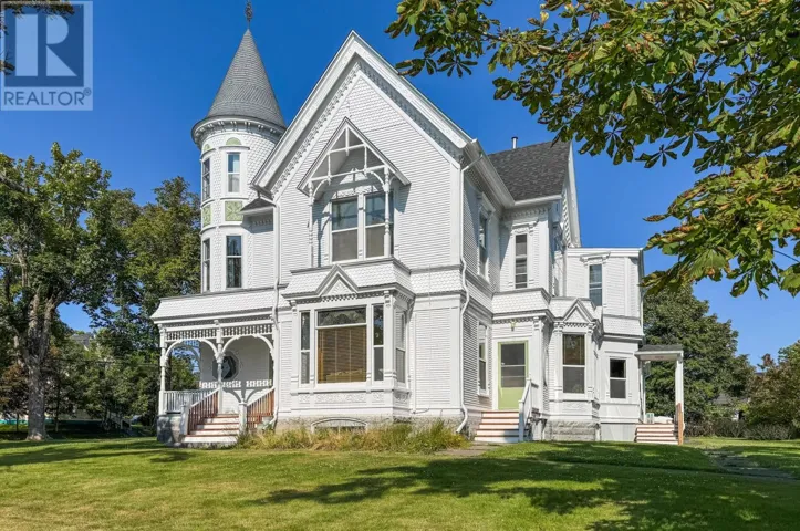 53 Park Street, Yarmouth, Nova Scotia B5A2A9