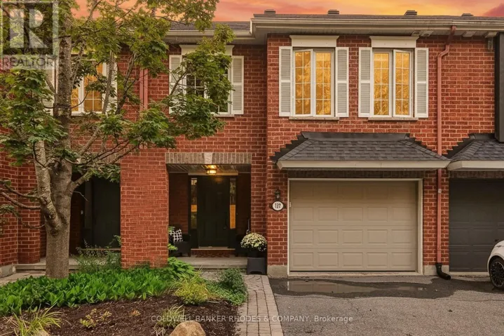 157 GLADEVIEW PRIVATE, Ottawa, Ontario K1T4C4