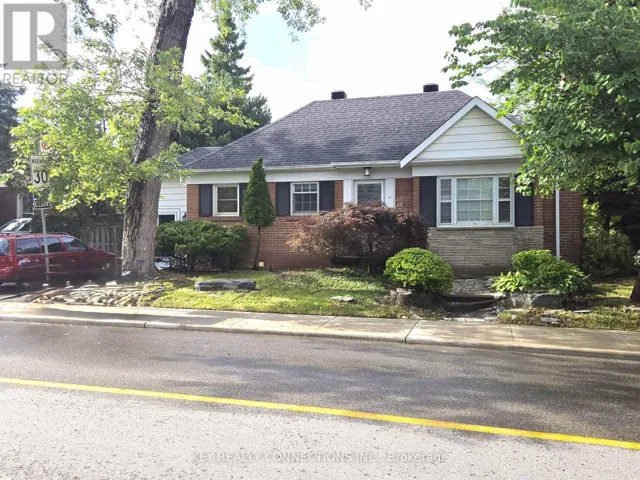 62 ROYAL YORK ROAD, Toronto (Mimico), Ontario M8V2T6
