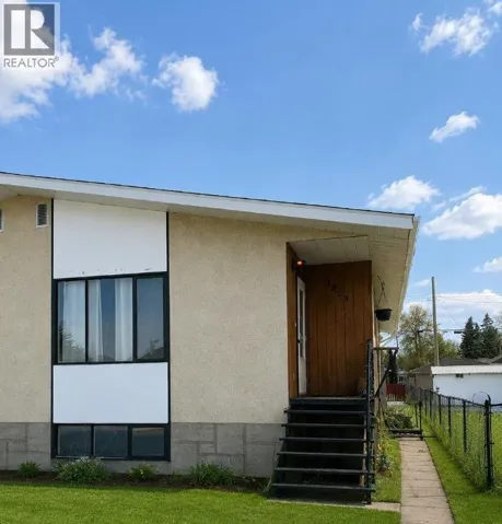5209 60 Street, Ponoka, Alberta T4J1E9