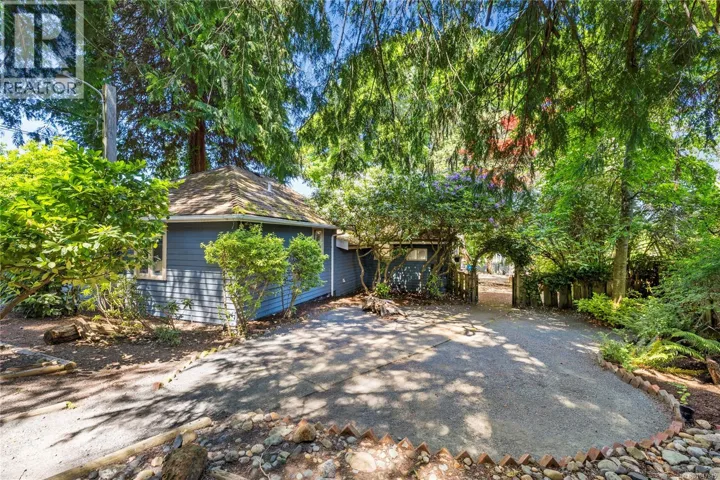 139 Hoylake Rd W, Qualicum Beach, British Columbia V9K1K3