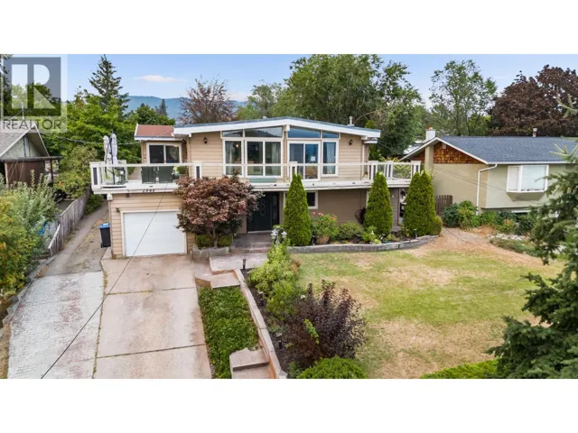 2848 Inverness Road, West Kelowna, British Columbia V4T1J5