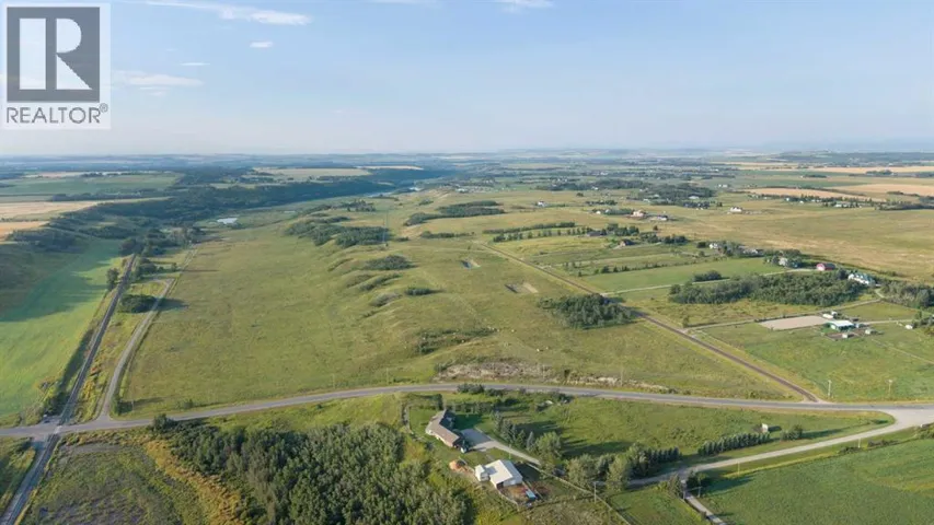 274 Avenue, De Winton, Alberta T1S5L9