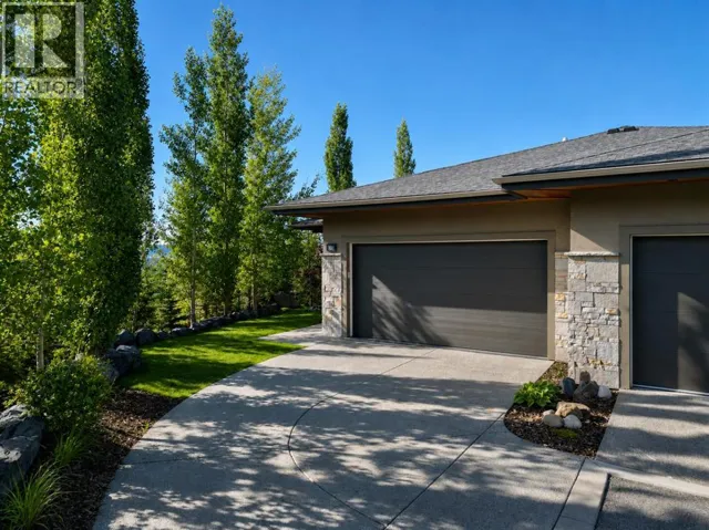 101 Watermark Villas, Rural Rocky View County, Alberta T3L0E2
