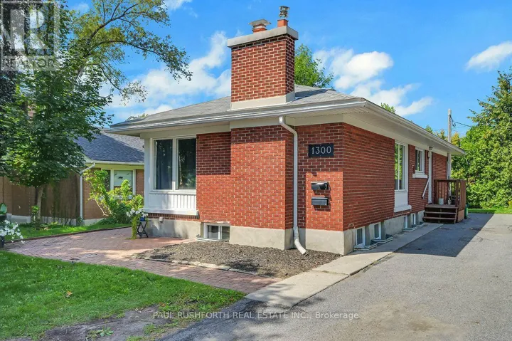 1300 FIELD STREET, Ottawa, Ontario K2C2R3