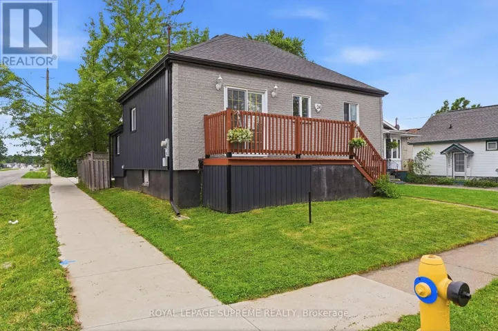 24 ALEXANDRA BOULEVARD, St. Catharines (Secord Woods), Ontario L2P1J7