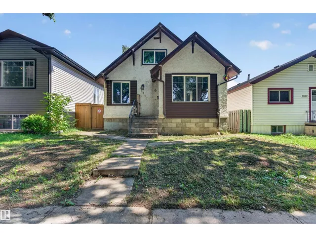 11327 89 ST NW, Edmonton, Alberta T5B3T5