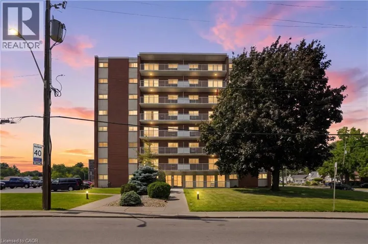8 WOODMAN Drive Unit# 208, Hamilton, Ontario L8K4C9