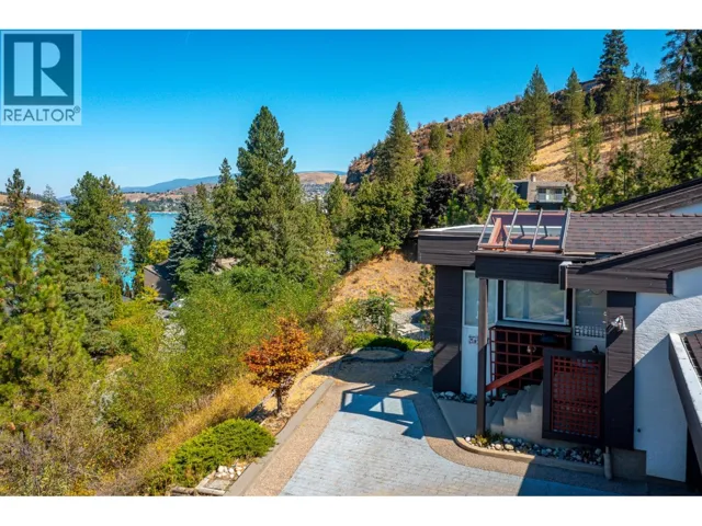 14175 Tamarack Drive, Coldstream, British Columbia V1B2E1