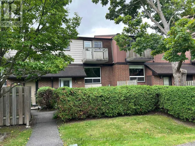 9 - 402 MONTFORT STREET, Ottawa, Ontario K1L8G7
