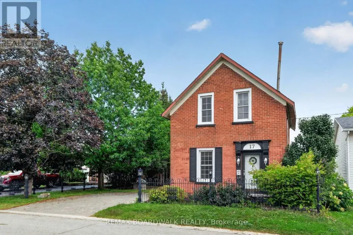 17 FRANCIS STREET, Carleton Place, Ontario K7C2J5