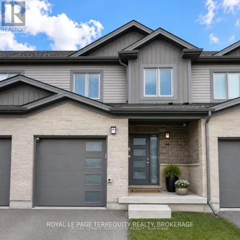 44 NIESON STREET, Cambridge, Ontario N1R0B9