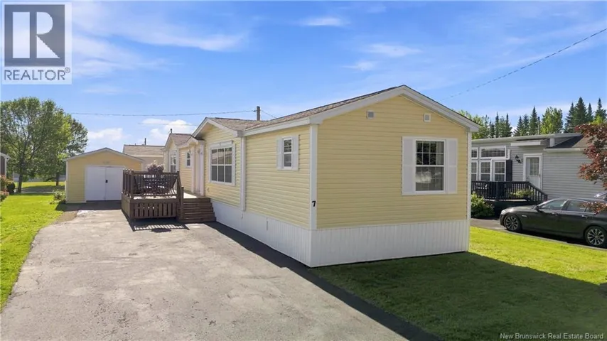 7 Stewart Street, Fredericton, New Brunswick E3G3V4