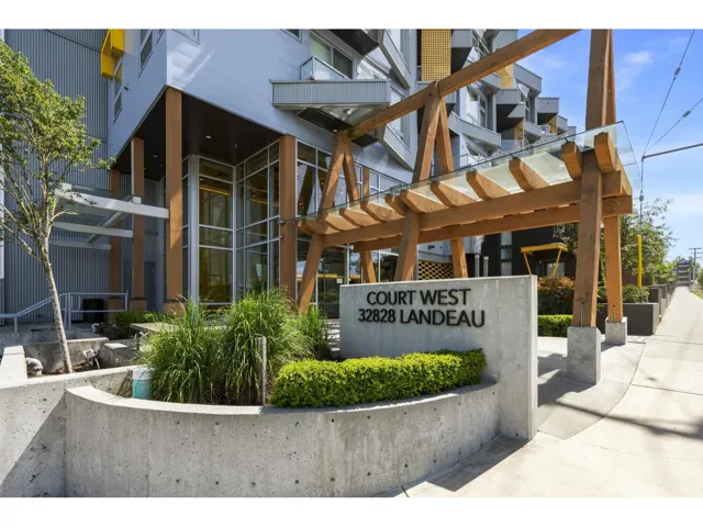 610 32828 LANDEAU PLACE, Abbotsford, British Columbia V2S6S6
