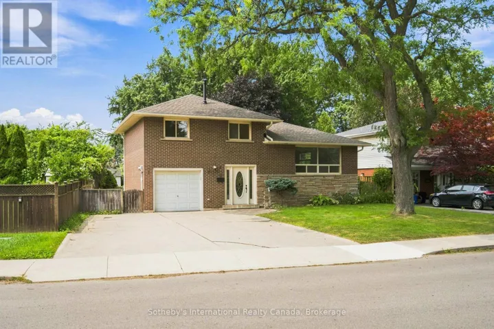 7 DELMAR DRIVE, Hamilton (Buchanan), Ontario L9C1J2