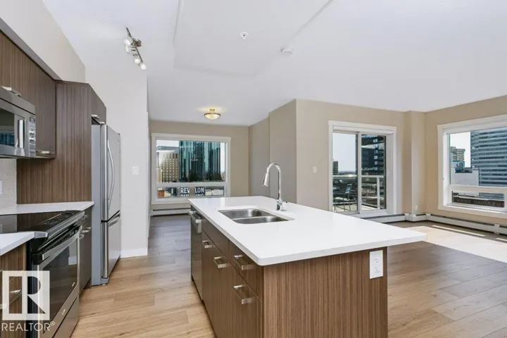 #1002 10410 102 AV NW, Edmonton, Alberta T5J0E9