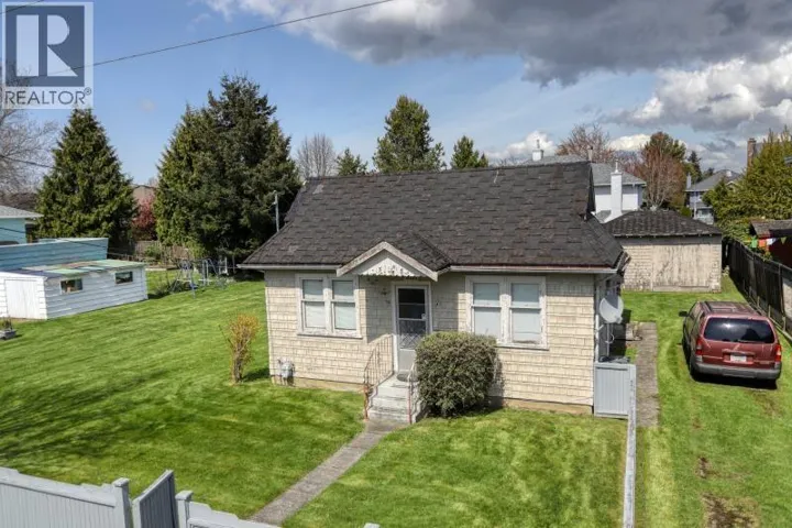 5211 MAPLE ROAD, Richmond, British Columbia V7E1G2