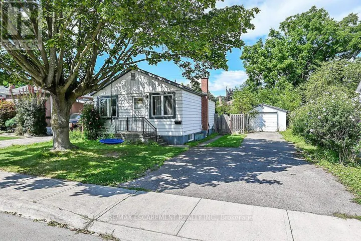 576 ROSSEAU ROAD, Hamilton (Rosedale), Ontario L8K4T8