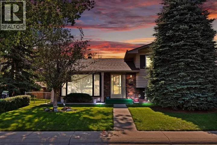 256 Parkwood Close SE, Calgary, Alberta T2J3V9