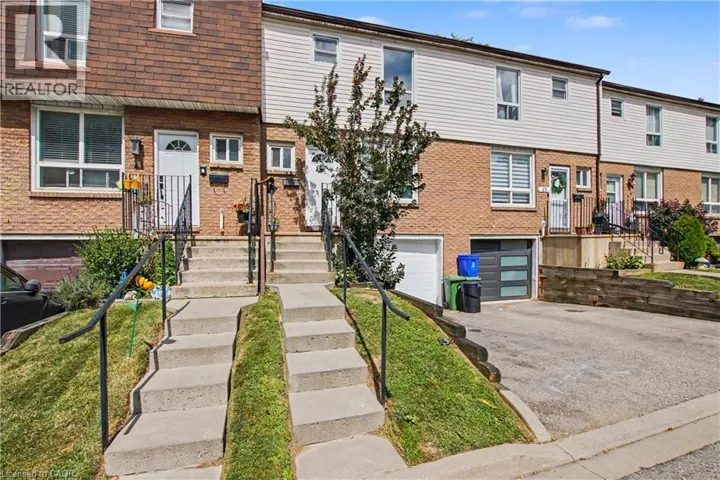 17 QUAIL Drive Unit# 42, Hamilton, Ontario L8W1N1