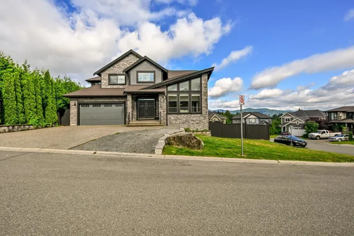 33861 MELBURN DRIVE, Mission, British Columbia V2V7S2